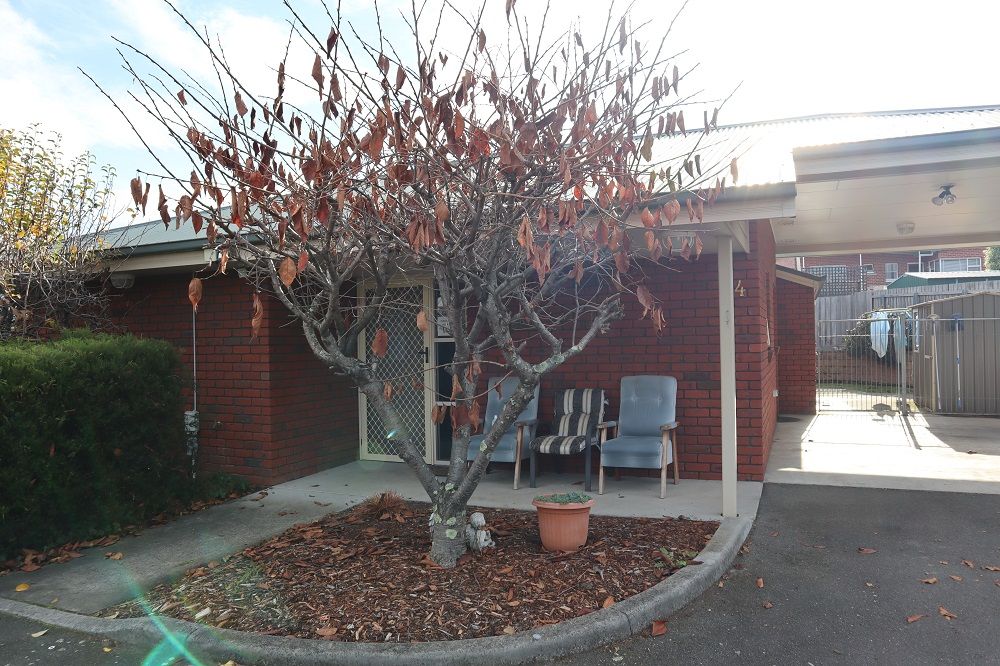 Front and Carport resized