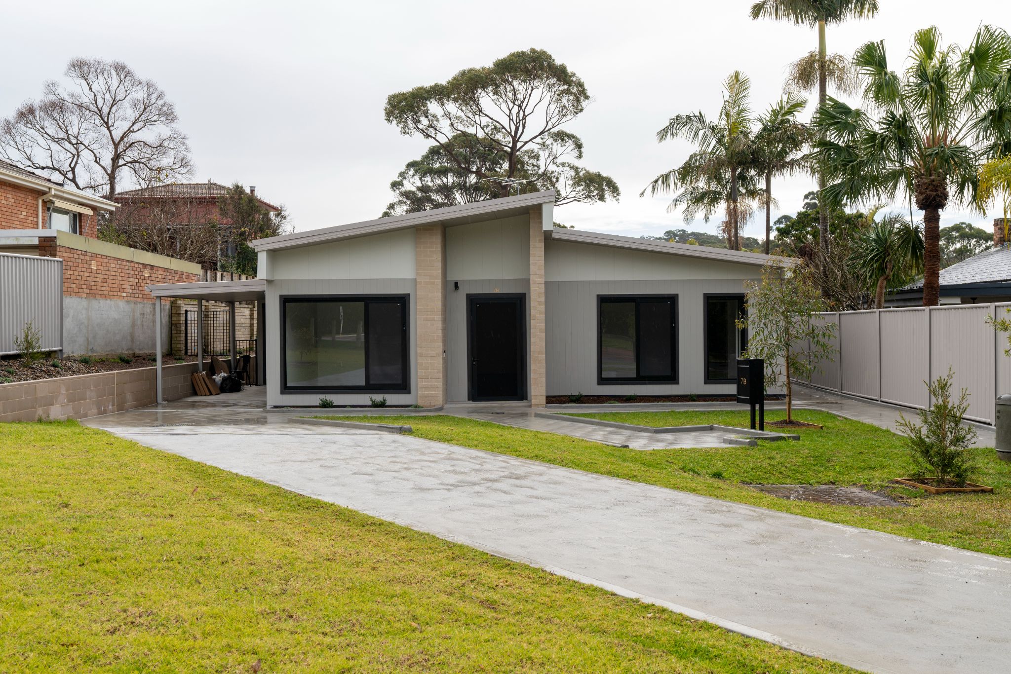7B Boyer Rd External