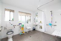 Owen Cres Regents Park LRG   008