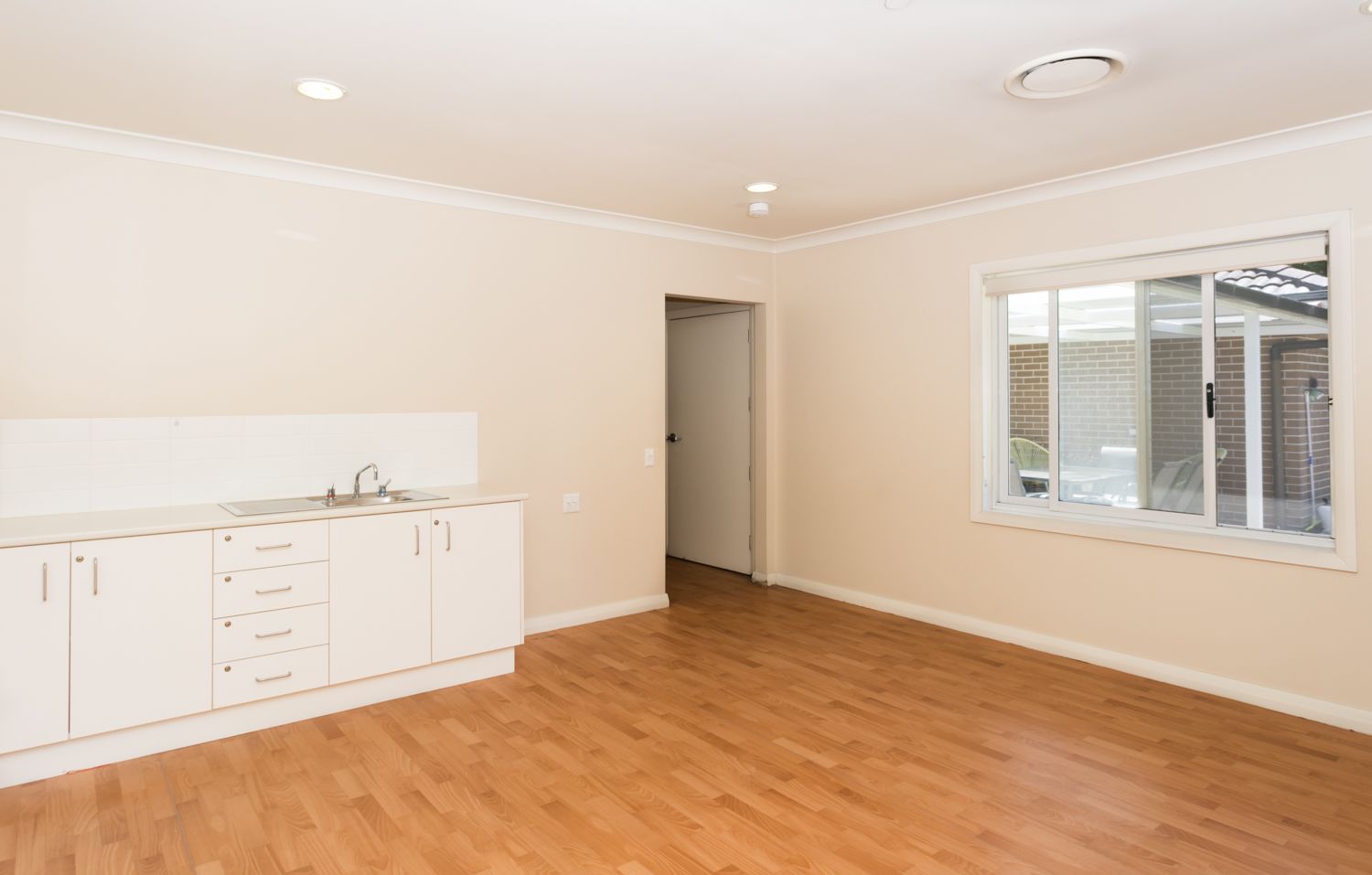 SIL 004 Granville   SC Living Room-Wkc (LR)-0003 - Copy