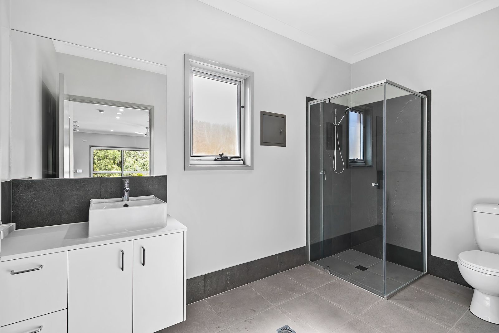 007 Open2view_ID966325-1_54_Bramble_Street