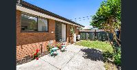 1  Backyard - Maribyrnong 3