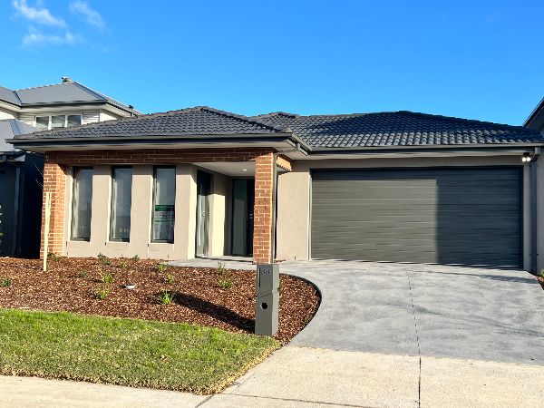 Photo 13 8-2025, 4 14 37 pm