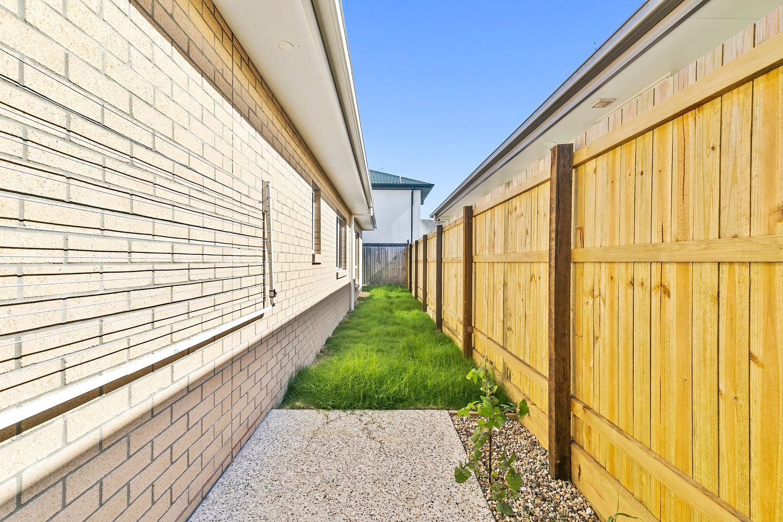 013 Open2view_ID966325-1_54_Bramble_Street