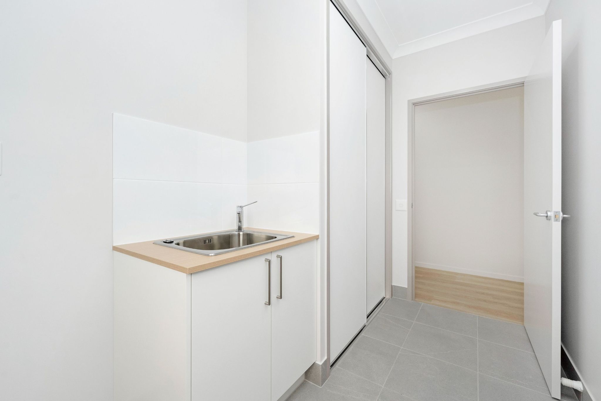 Bayswater Rd 141   Laundry