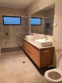 Throsby House Bathroom