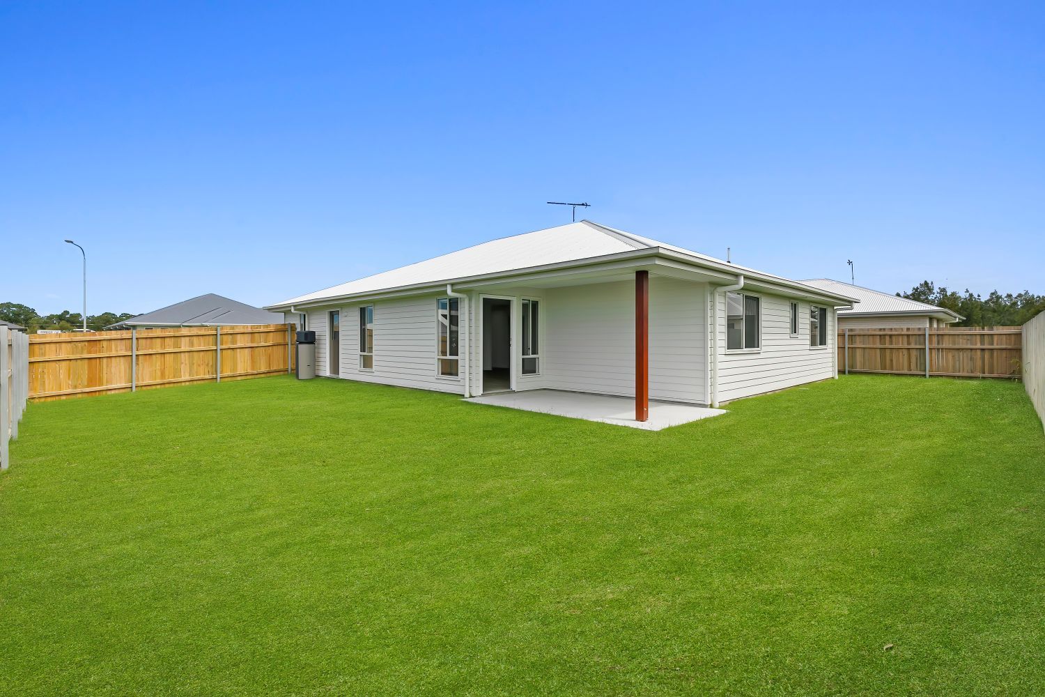 019 Open2view_ID941399-1_Dorrigo_Court