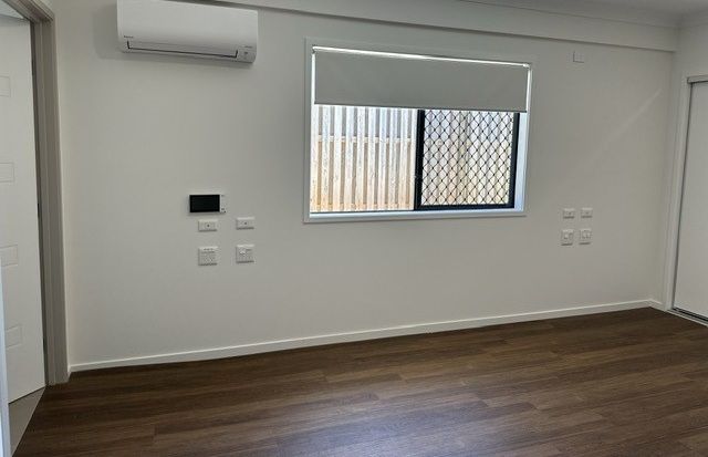 FINAL PHOTOS Lot 834 Edinburgh Cres  25)