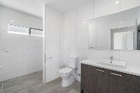 014 Open2view_ID704789-21_Grothe_Street