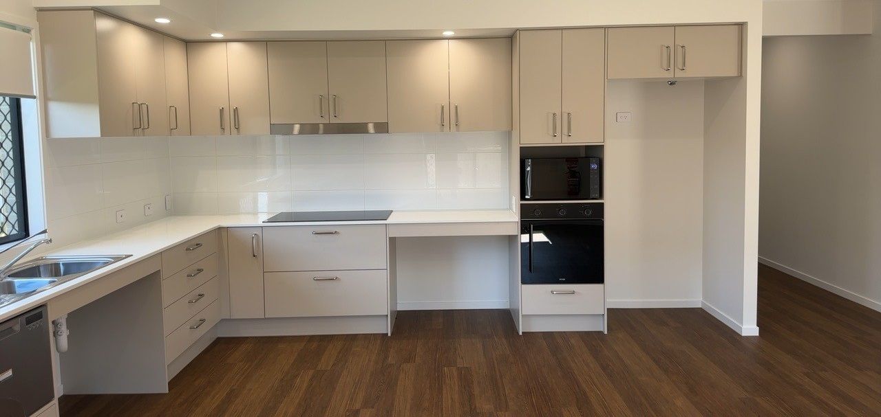 FINAL PHOTOS Lot 834 Edinburgh Cres  1)