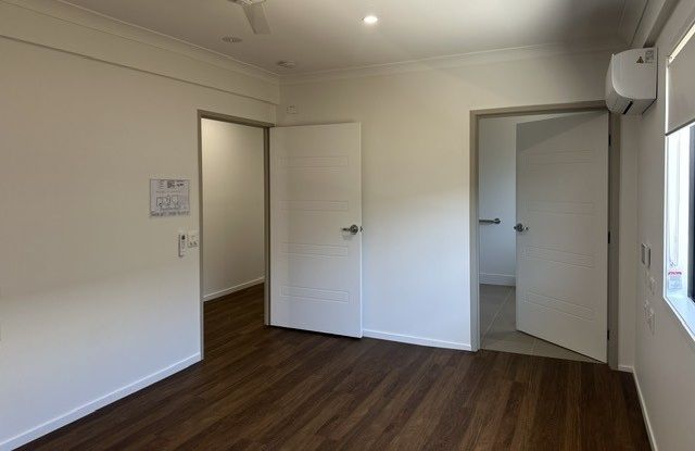 FINAL PHOTOS Lot 834 Edinburgh Cres  26)