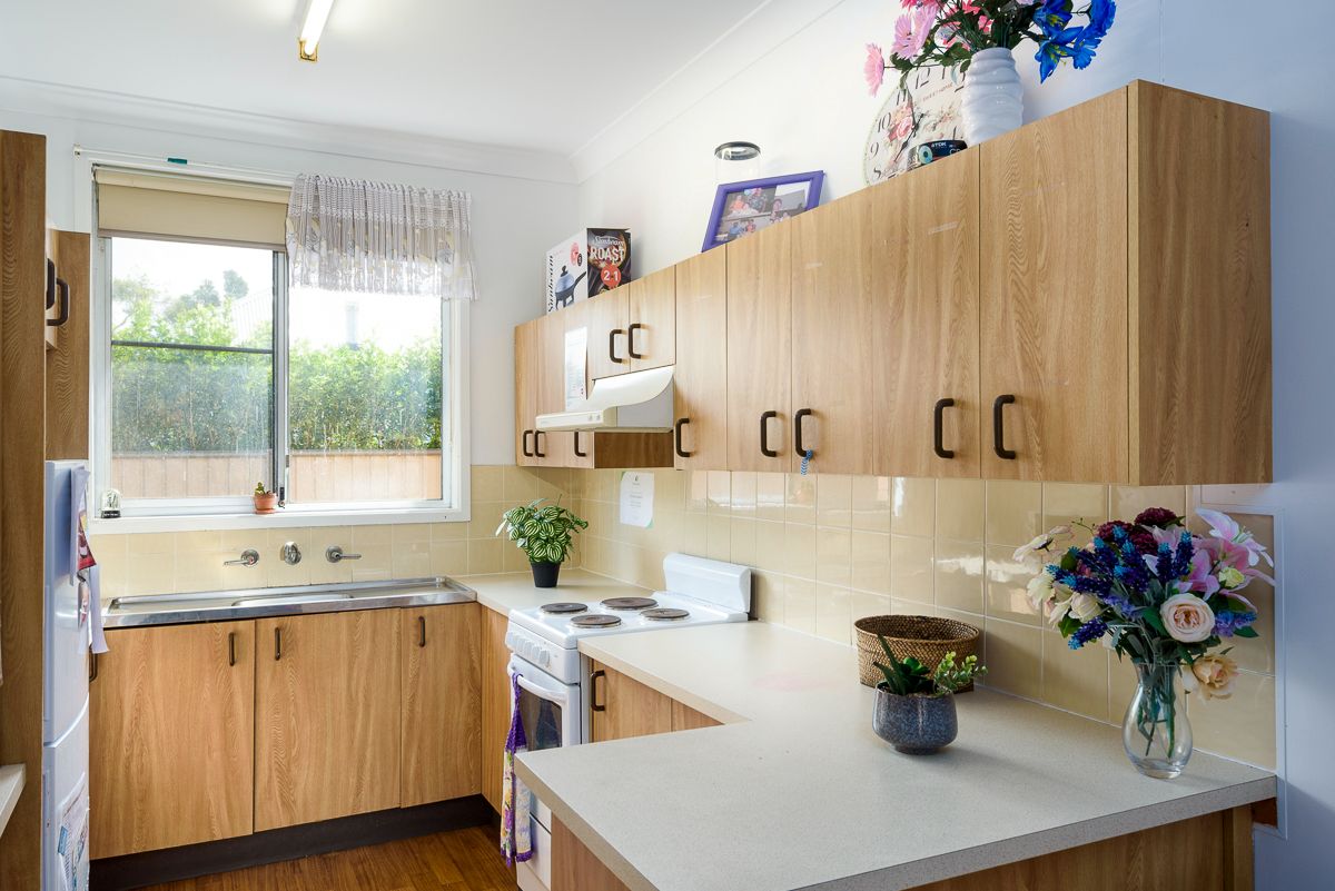 SILL015 LR_new lambton_Unit 4_shared kitchen1B