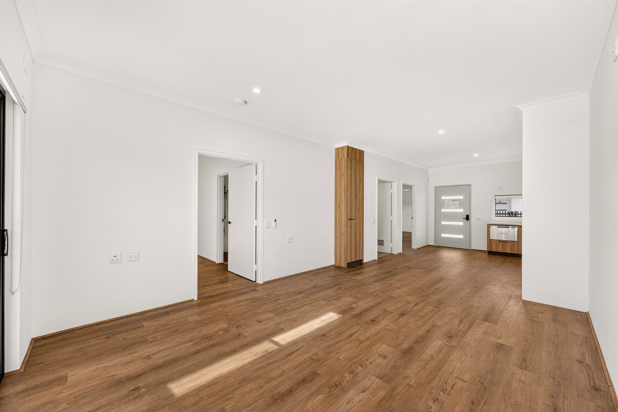 4 1132 john st - 04