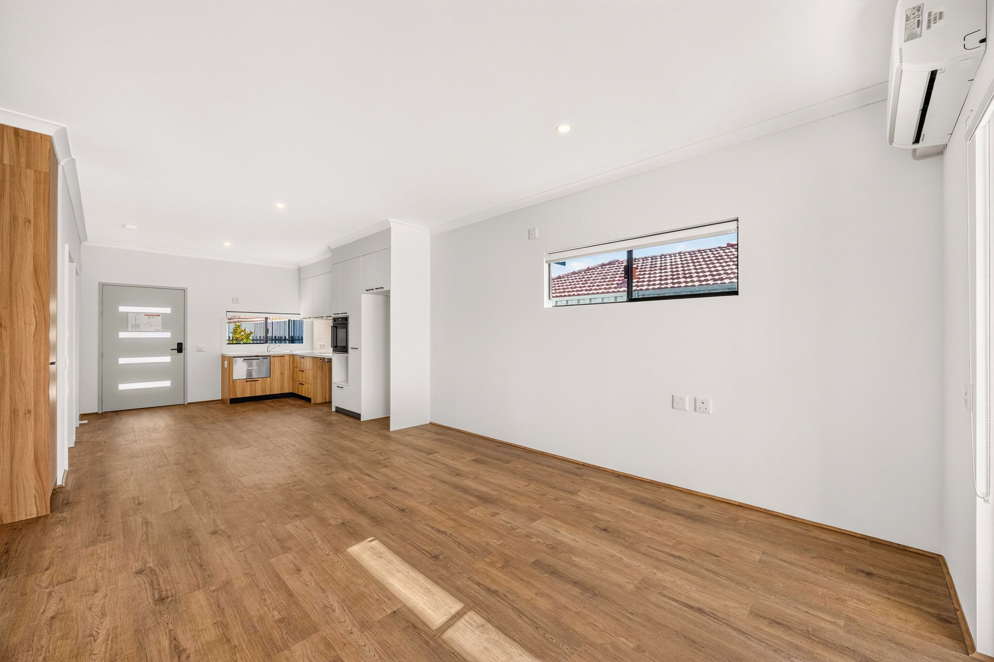 7 1132 john st - 07