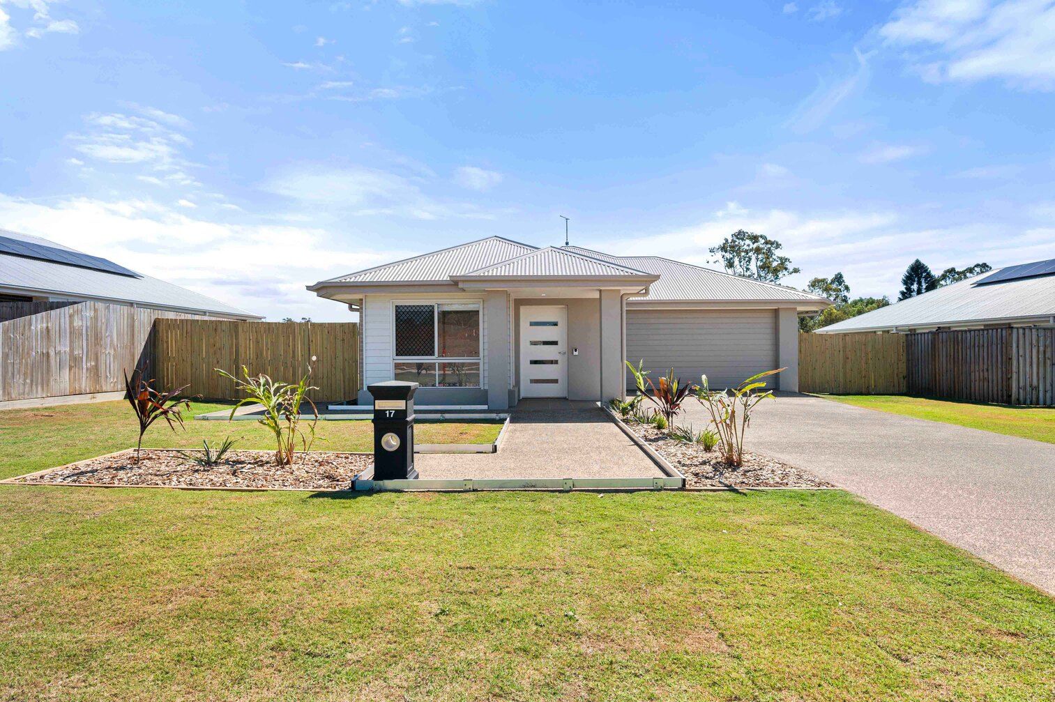 17 Ridge Rd  2)