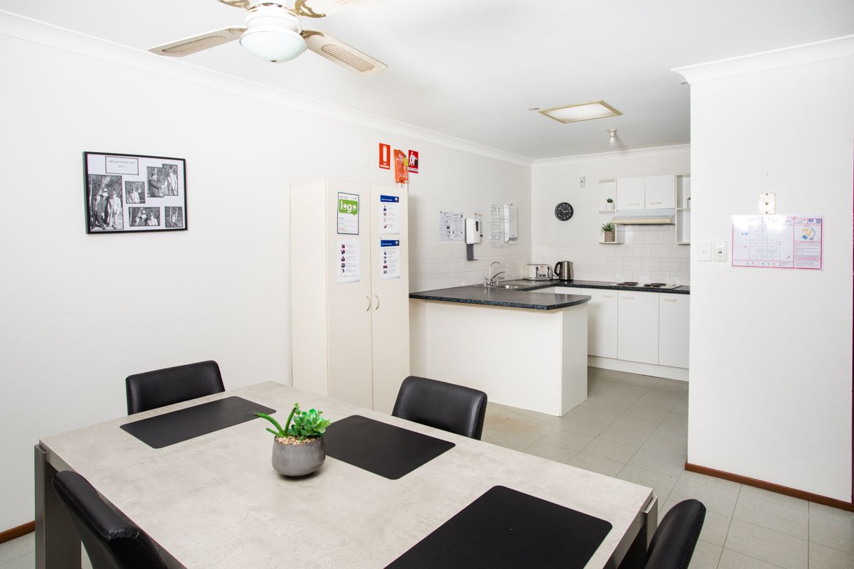 SIL024 20 Sara Jane Close Kanwal _ Duplex 1_ Dining-Living Area-8792