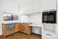10 1132 john st - 10