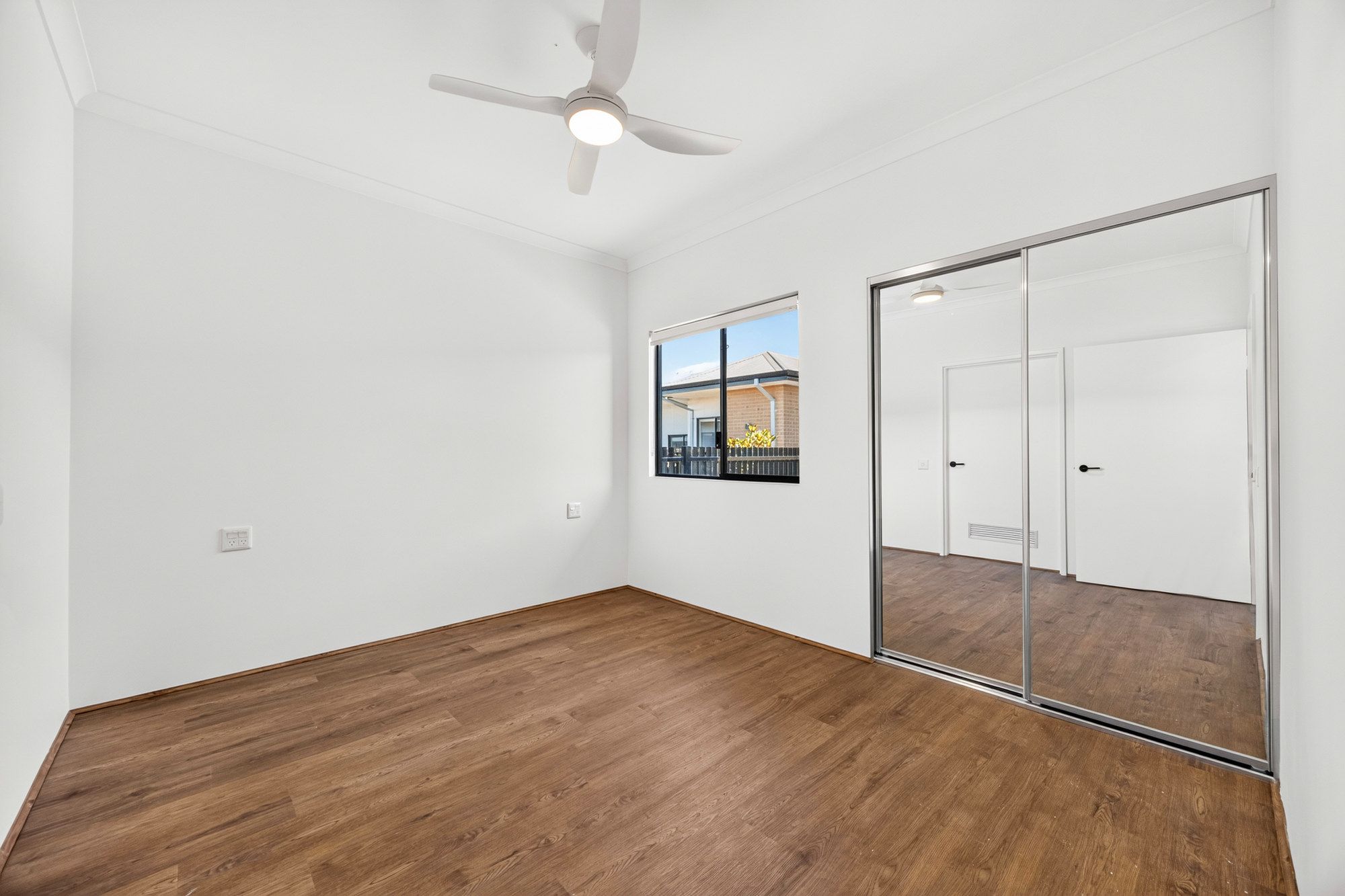 12 1132 john st - 12