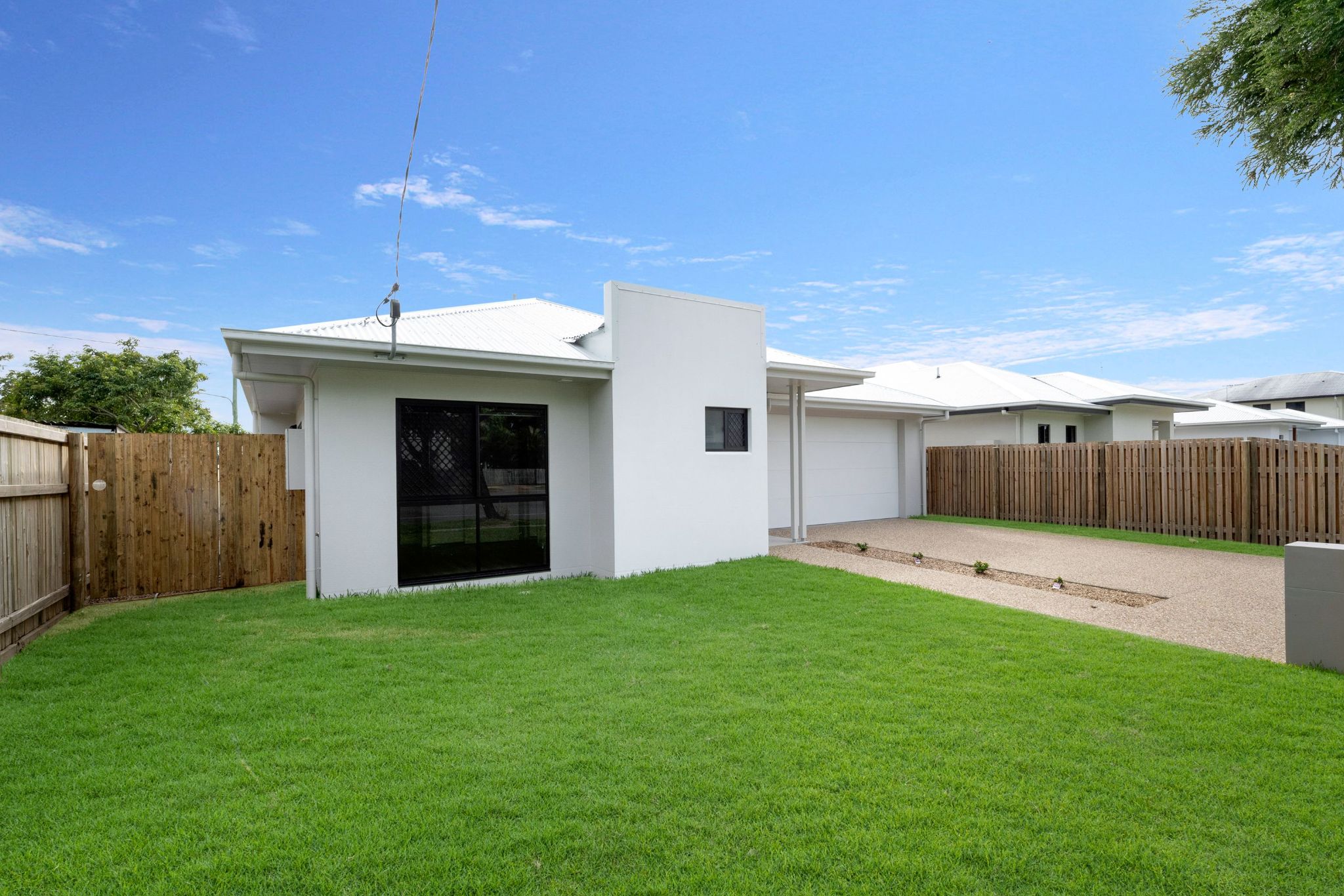 Bayswater Rd 141   Front2