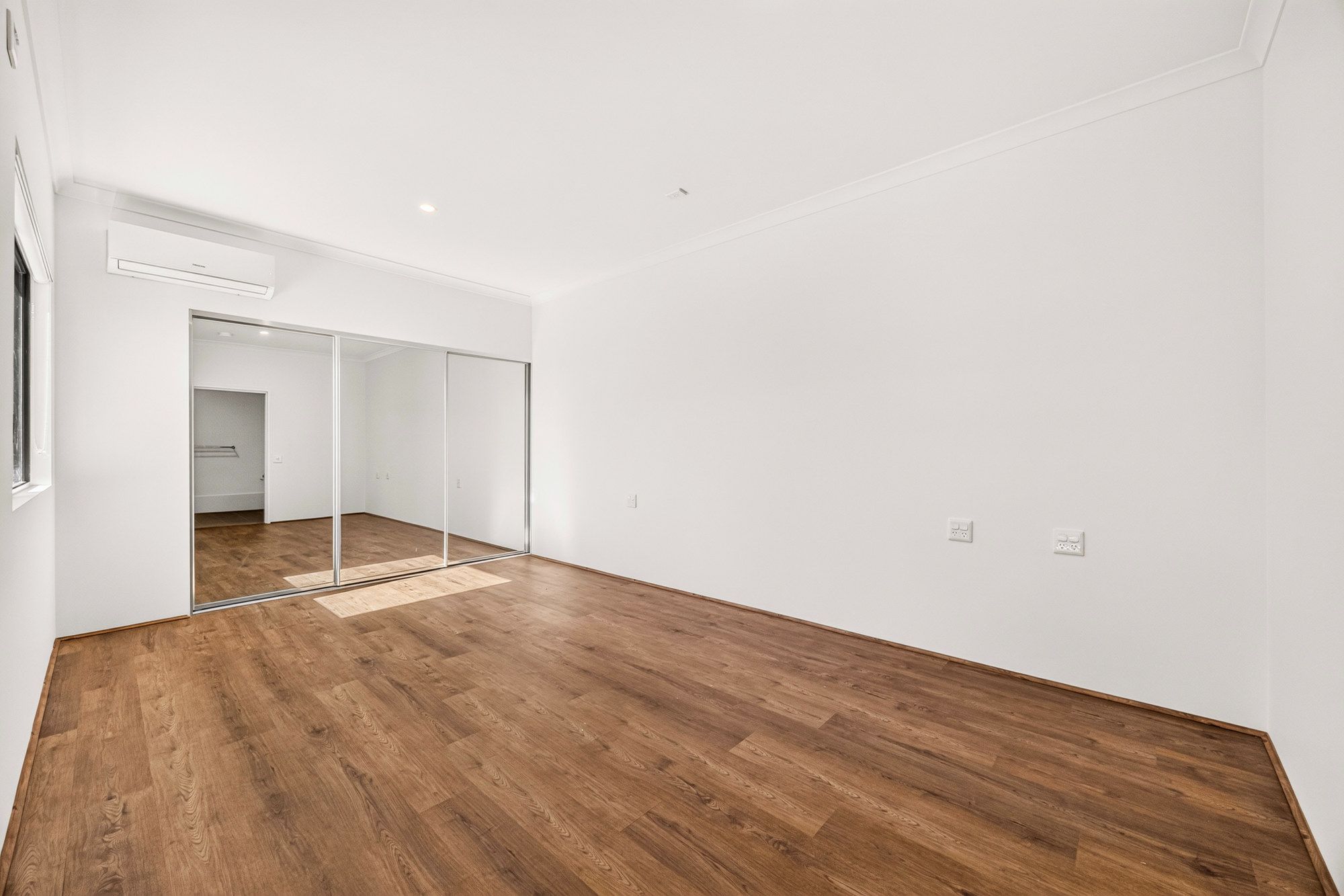 14 1132 john st - 14