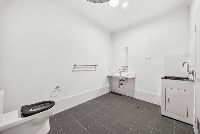 18 1132 john st - 18