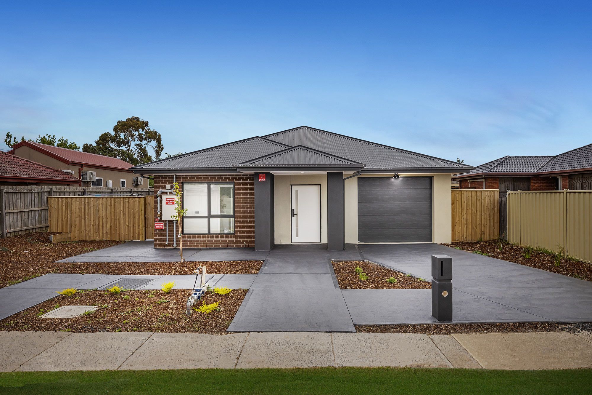 67d27886b37a6fe18284cfb8 Bellbrae - Facade 1 Dusk LR No Logo