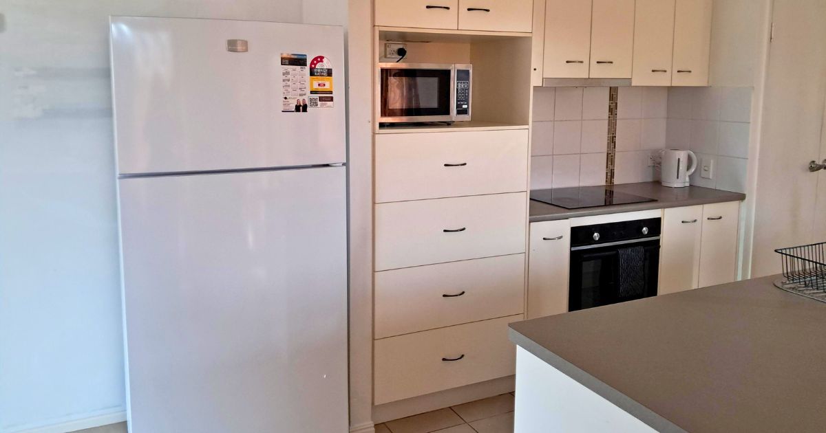 Spacious SIL Home in Thabeban Kitchen