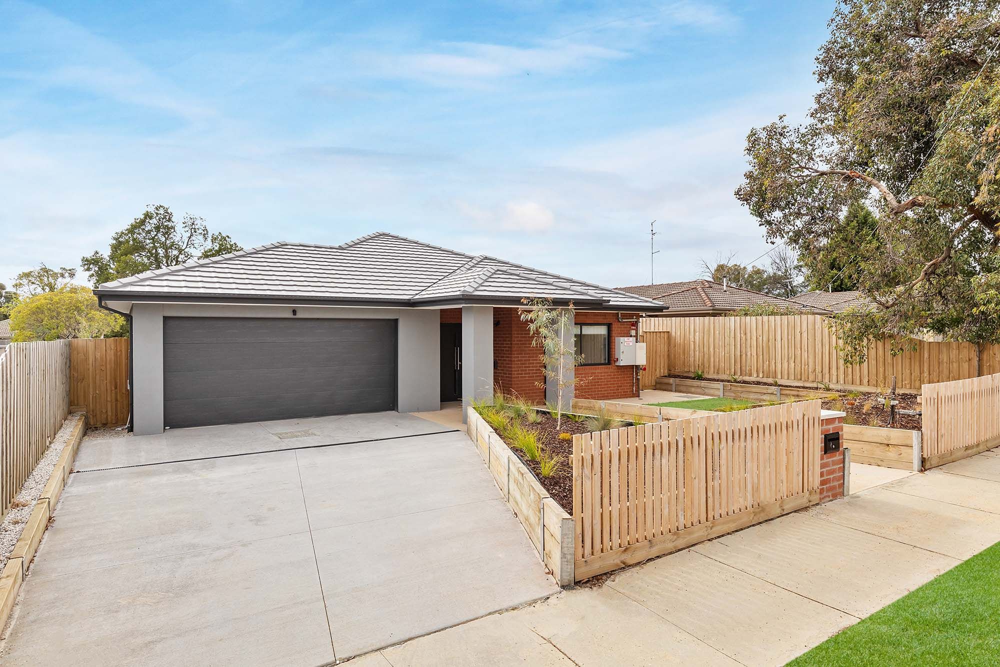 Waratah   Facade 2 LR No Logo