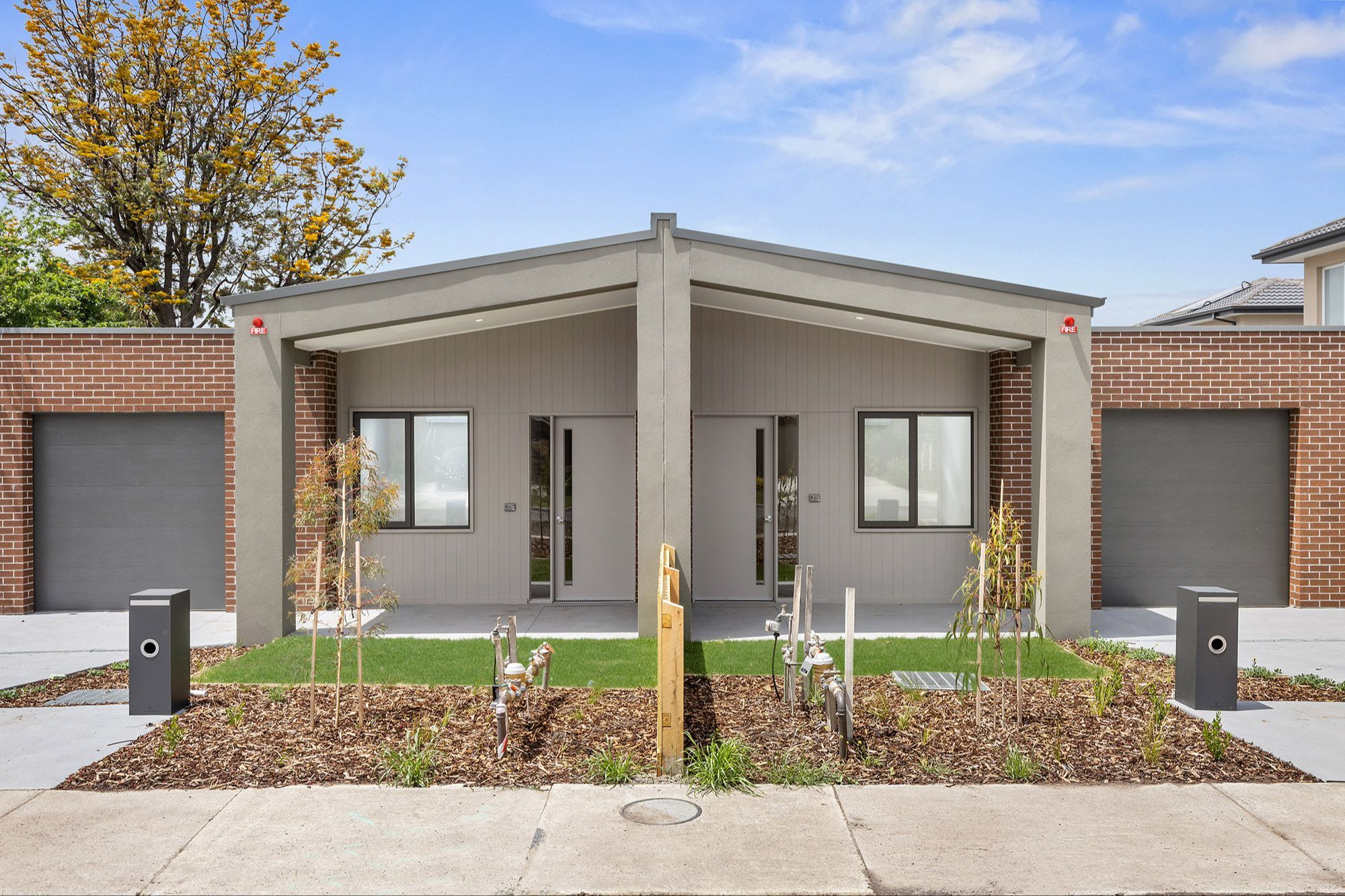 Facade Both 2 HR No Logo_LR_Q9