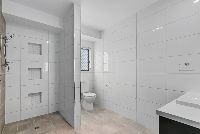 Ensuite   Bed 2