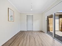 009 Open2view_ID876080-11_Gloria_Avenue