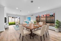 sz32777 - dining room - standard - 3