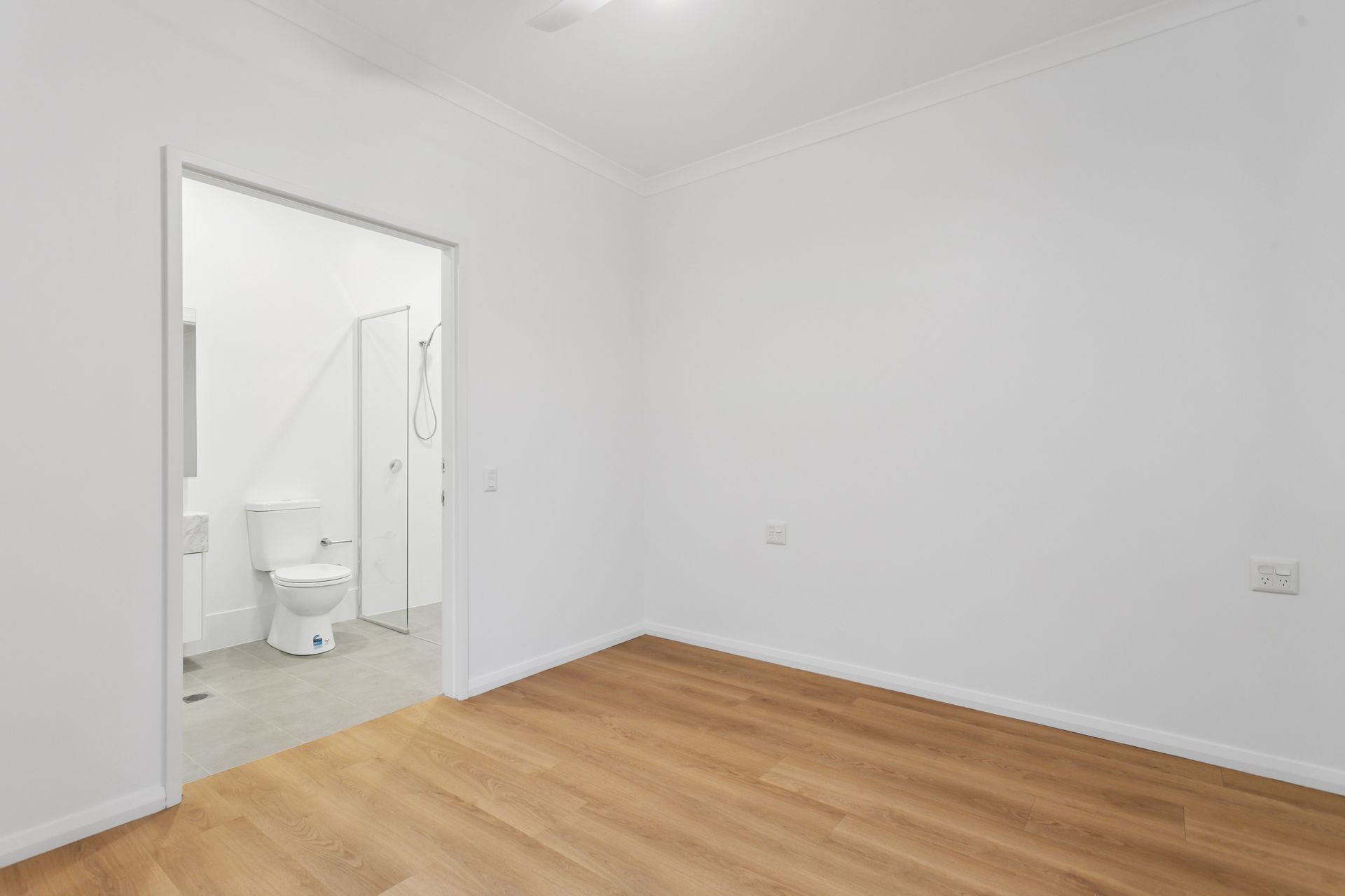 web 7 Blackburn St, Maddington 15