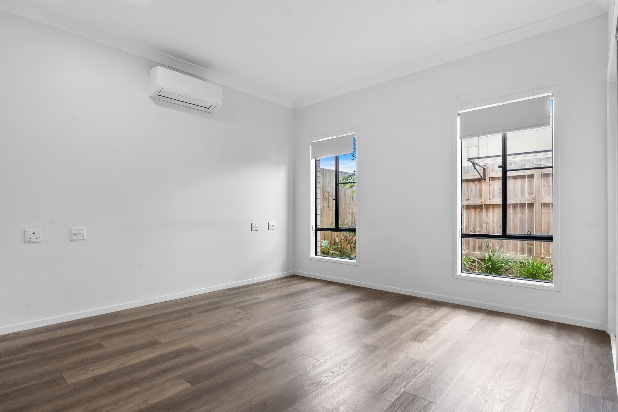 online image-compressor_001_Open2view_ID1013572-64_Napier_Avenue