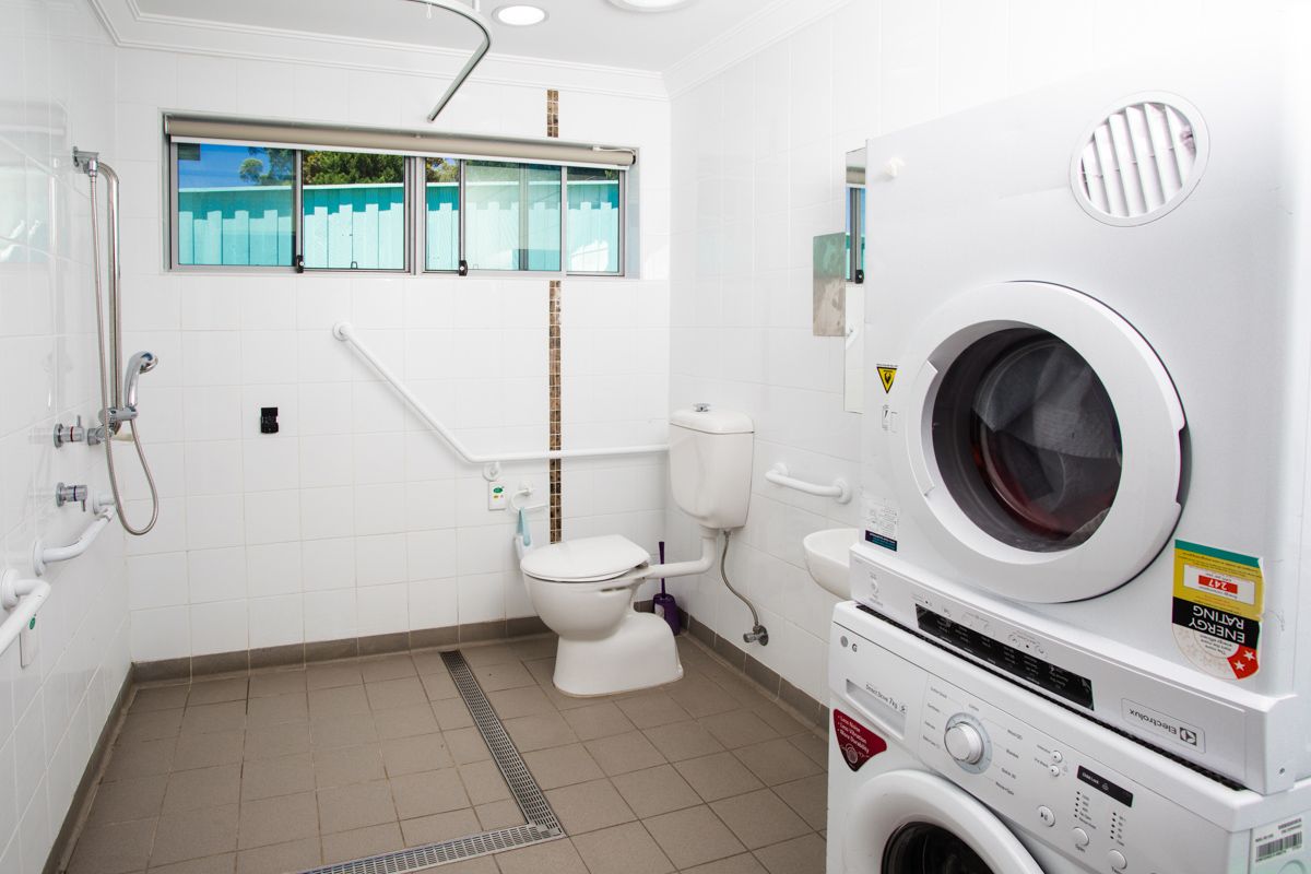 SIL003 41 Twin Road-Villa 3 - Shared Bathroom-6206