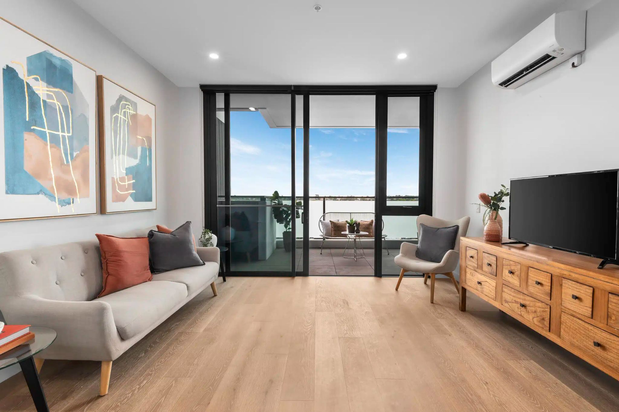 Huntington 2-scaled.jpg1772083009