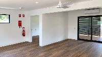 Living Area  2)