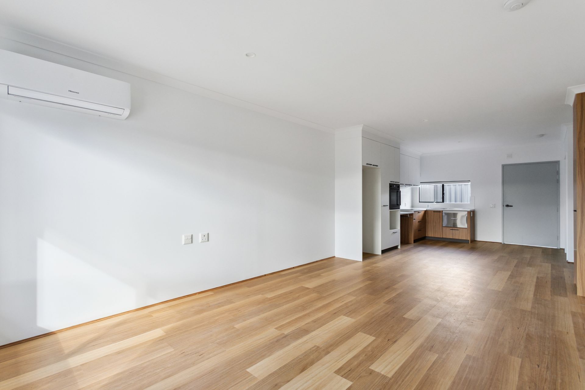 web 76 Wintergreene Dr, Bennett Springs 18