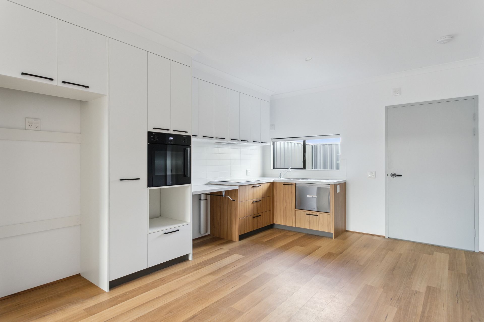 web 76 Wintergreene Dr, Bennett Springs 20