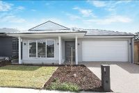 Myxa Armstrong Creek SIL Frong of House