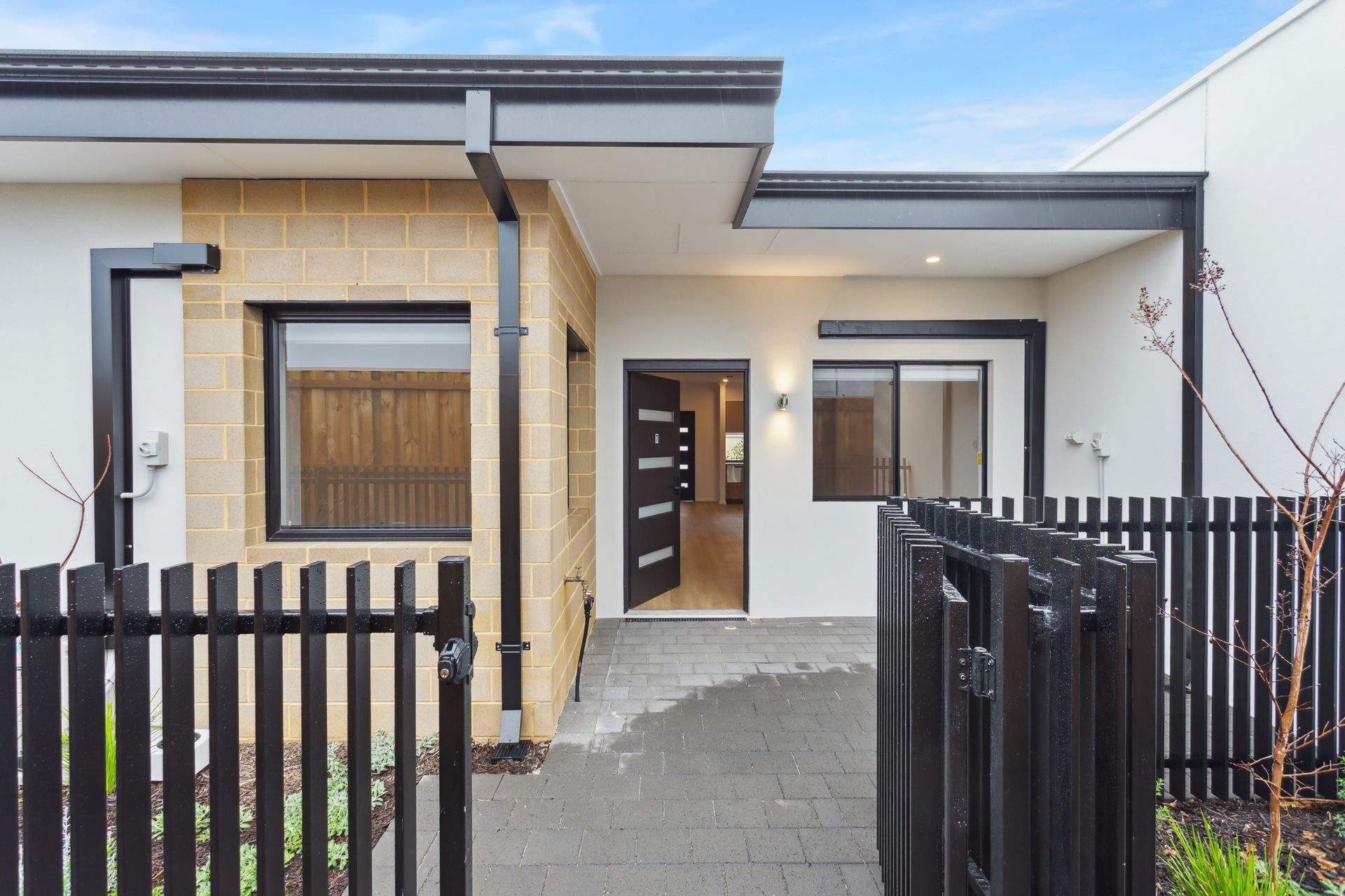 web 7 Blackburn St, Maddington 28