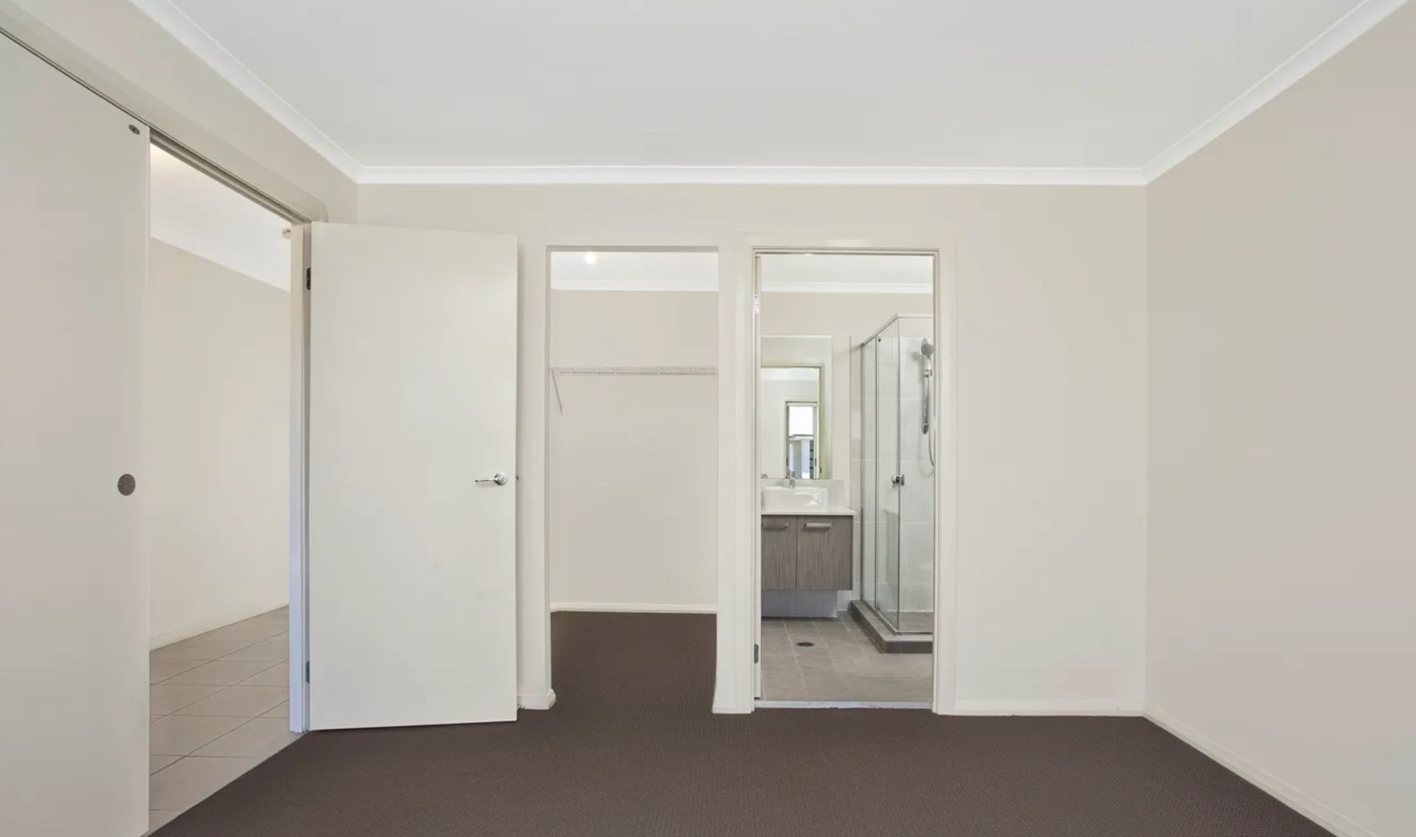 jordan springs   bedroom 6.