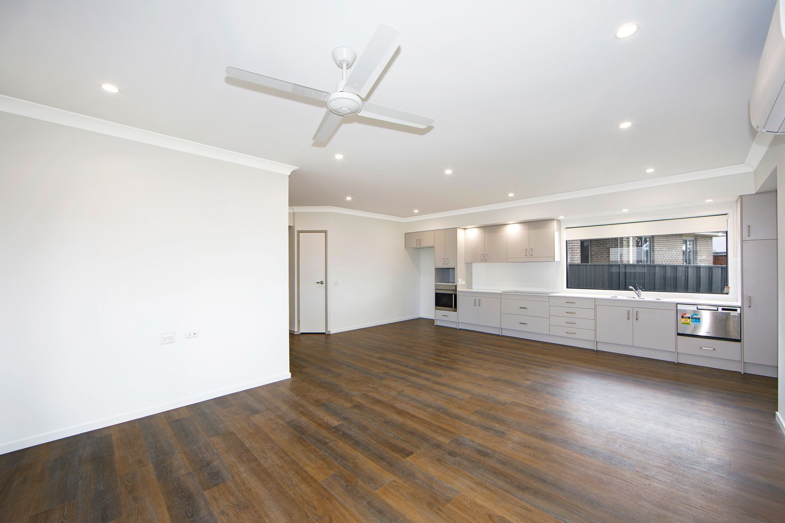 Portrush Dining Kitchen