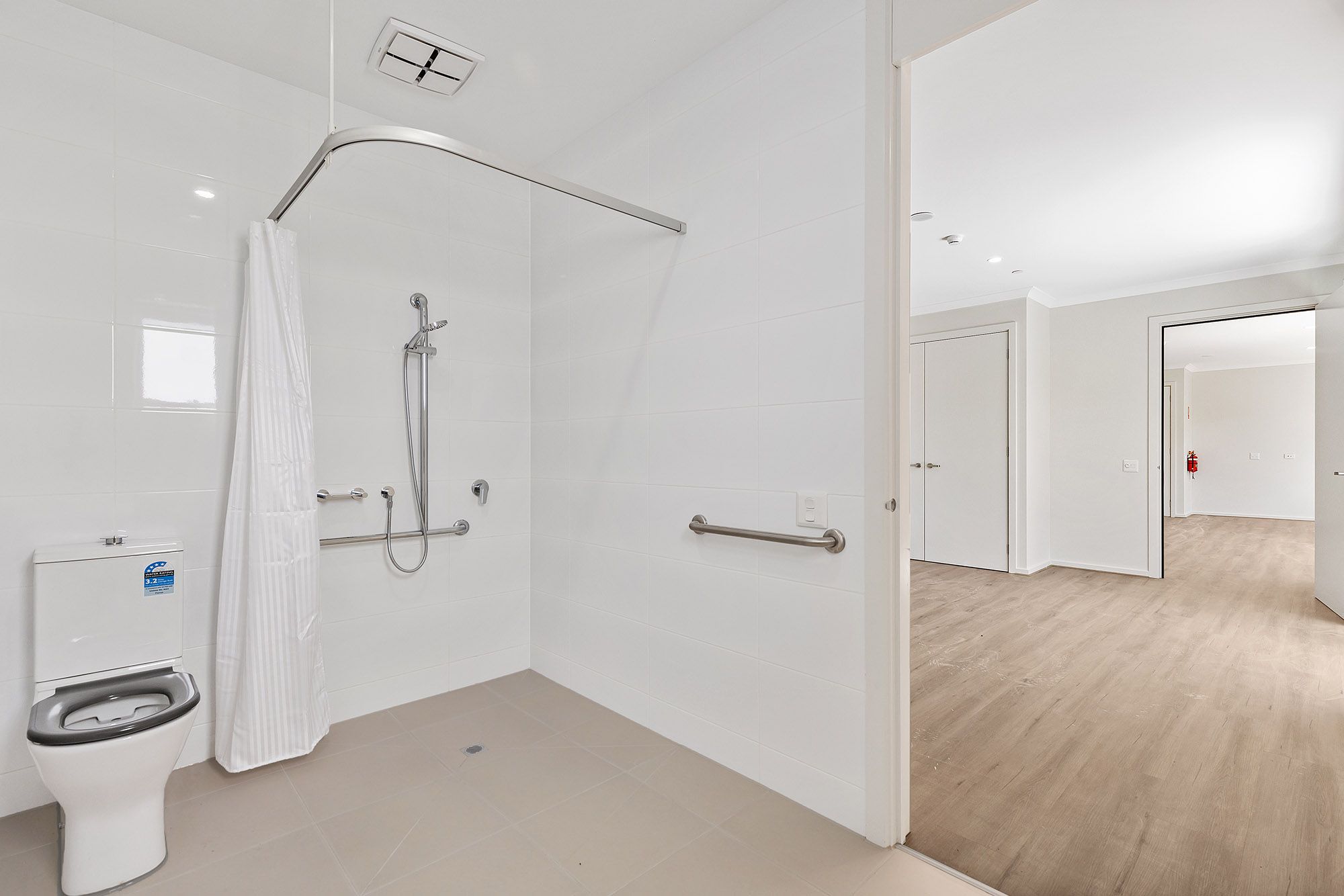 Langford   Unit 2 Ensuite into Bedroom LR No Logo