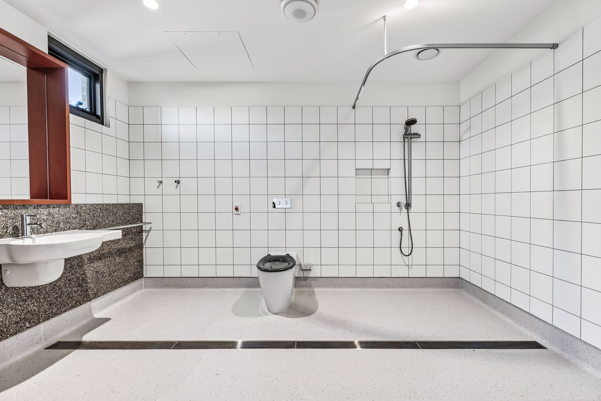 1757403311586 bwrm-009