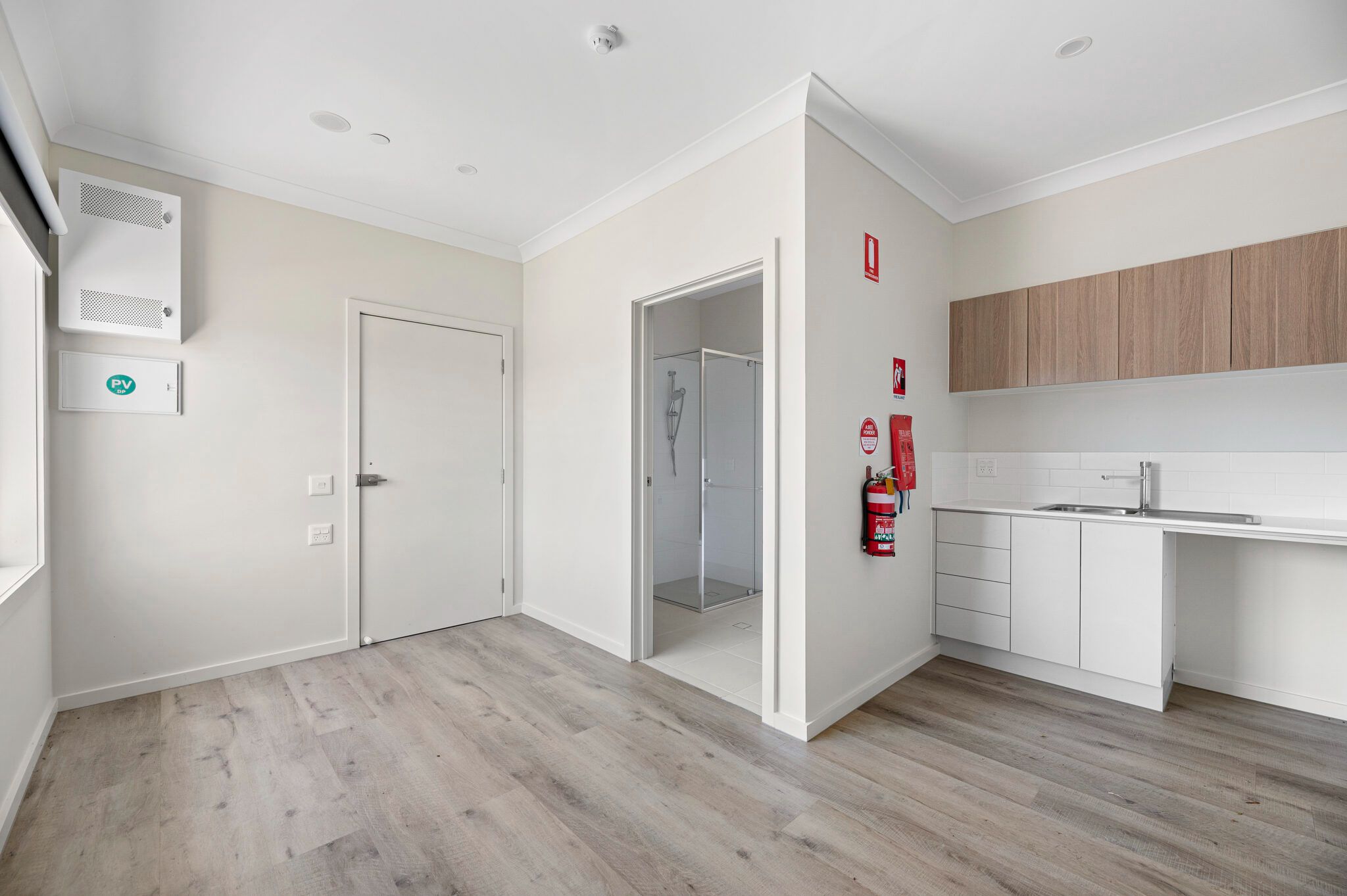 Front Living-17-Fifth-St-Dandenong_021-2048x1363