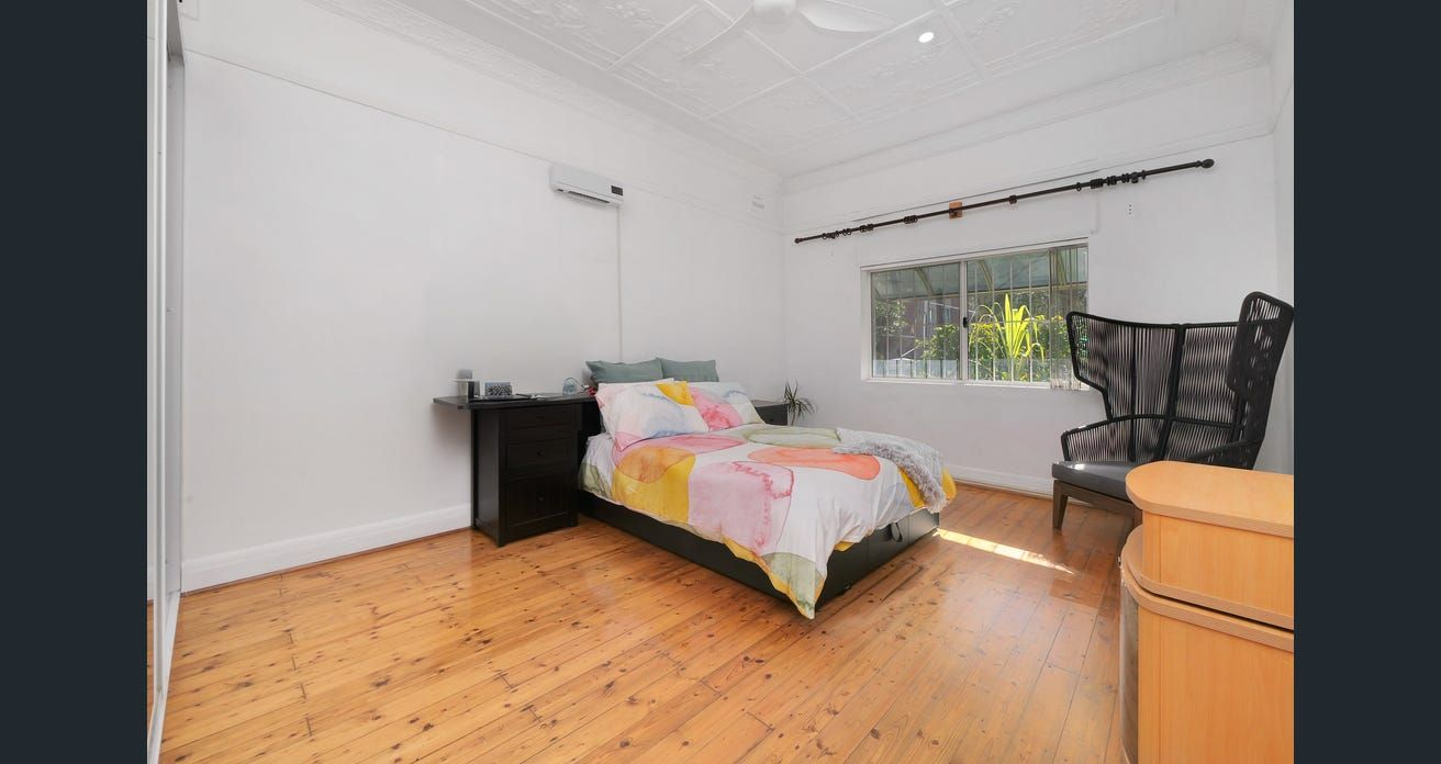 94 High Street Big room