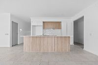016 Open2view_ID984522-740_Kent_Street