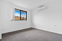 015 Open2view_ID984522-740_Kent_Street