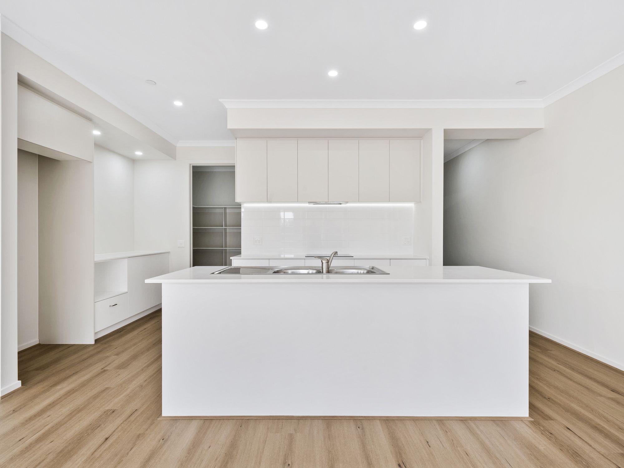 31 Spirit Blvd  Cranbourne East (8)